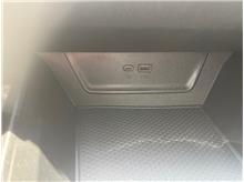 Vehicle Thumb #17