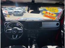 Vehicle Thumb #9