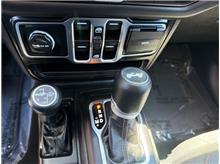 Vehicle Thumb #12