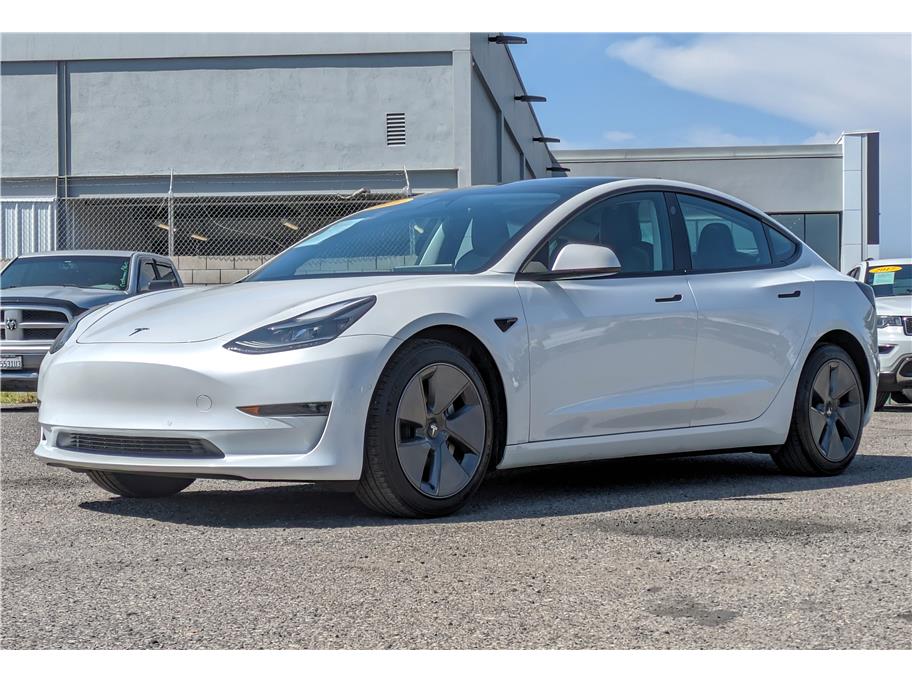 2021 Tesla Model 3 from Quantum Auto Sales