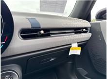 Vehicle Thumb #22