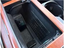 Vehicle Thumb #21