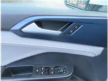 Vehicle Thumb #22