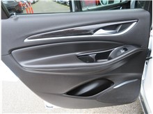 Vehicle Thumb #17