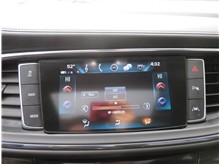 Vehicle Thumb #26
