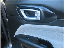 Vehicle Thumb #10