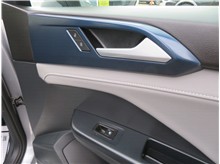 Vehicle Thumb #13