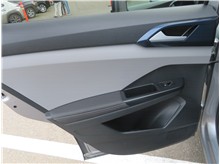 Vehicle Thumb #16