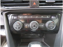 Vehicle Thumb #25