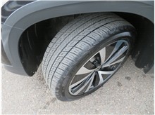 Vehicle Thumb #36