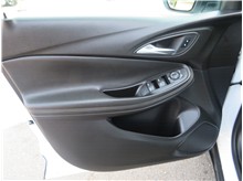 Vehicle Thumb #19