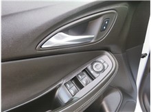 Vehicle Thumb #20