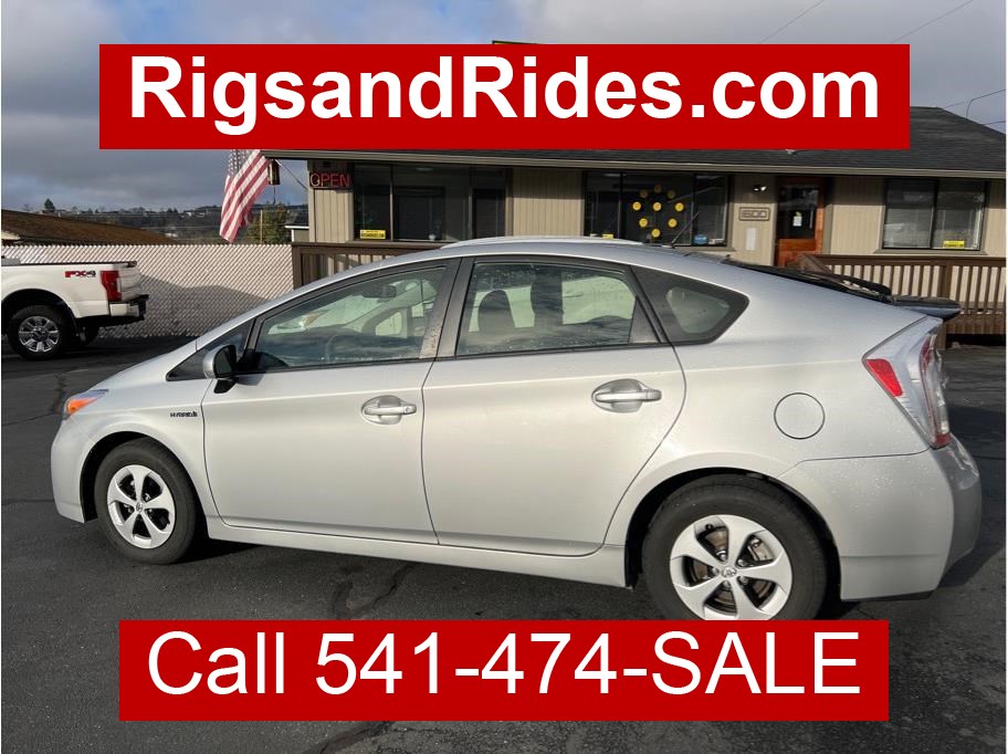 2013 Toyota Prius from Rigs & Rides