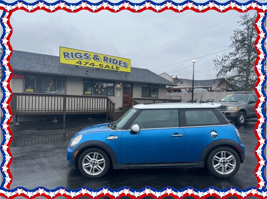 2011 MINI Hardtop from Rigs & Rides