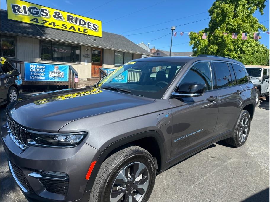 2024 Jeep Grand Cherokee 4xe from Rigs & Rides