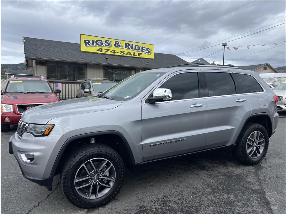 2017 Jeep Grand Cherokee from Rigs & Rides