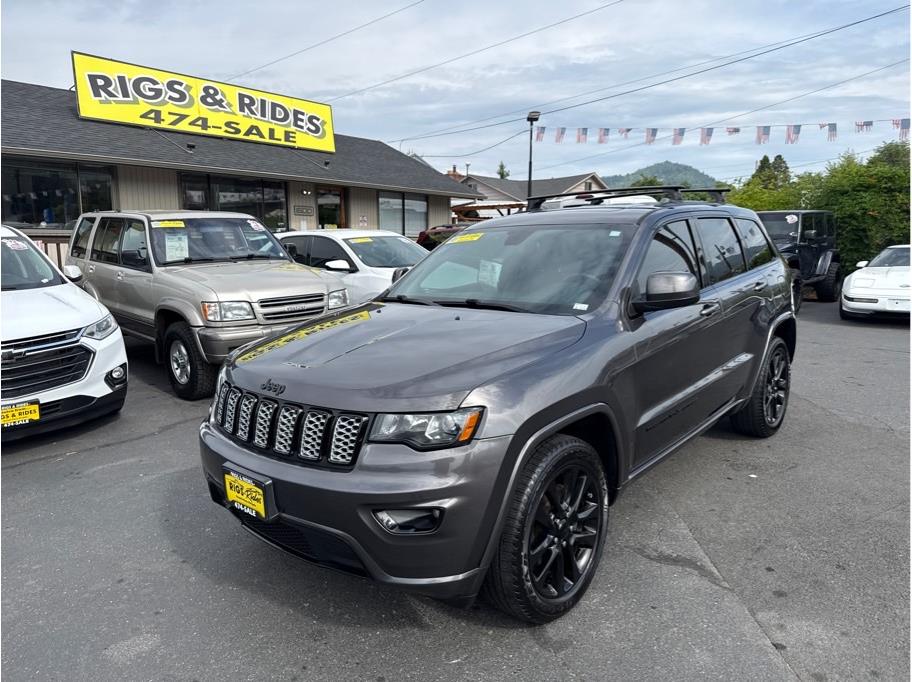 2019 Jeep Grand Cherokee from Rigs & Rides