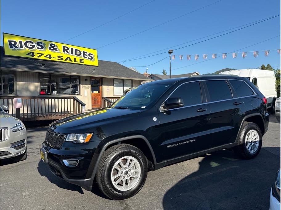 2019 Jeep Grand Cherokee from Rigs & Rides