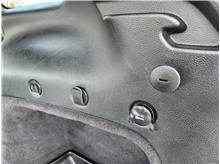 Vehicle Thumb #26