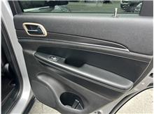 Vehicle Thumb #29