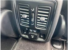 Vehicle Thumb #32