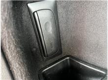 Vehicle Thumb #40