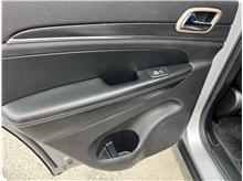 Vehicle Thumb #47