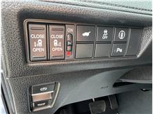 Vehicle Thumb #69
