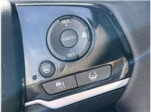 Vehicle Thumb #73