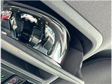 Vehicle Thumb #74