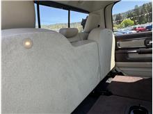 Vehicle Thumb #43