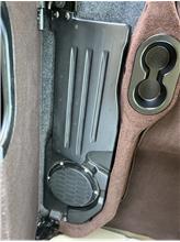 Vehicle Thumb #55