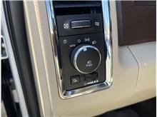 Vehicle Thumb #59