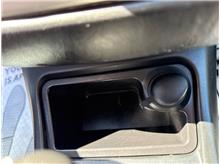 Vehicle Thumb #38