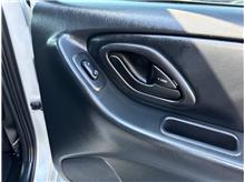 Vehicle Thumb #51