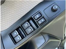 Vehicle Thumb #76