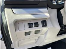 Vehicle Thumb #79