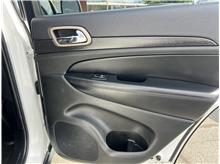 Vehicle Thumb #33