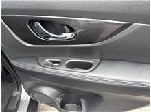 Vehicle Thumb #43