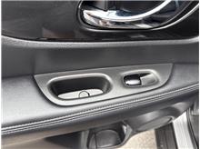 Vehicle Thumb #49