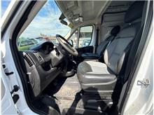 Vehicle Thumb #26