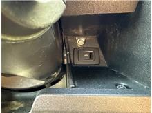 Vehicle Thumb #31