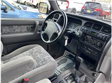 Vehicle Thumb #24