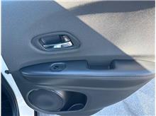 Vehicle Thumb #49
