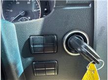 Vehicle Thumb #31