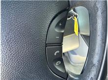 Vehicle Thumb #33