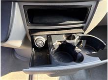 Vehicle Thumb #37