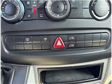 Vehicle Thumb #39
