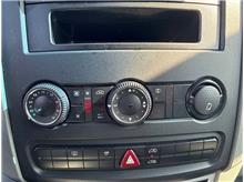 Vehicle Thumb #40