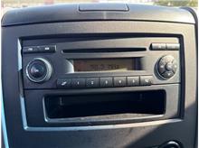 Vehicle Thumb #41